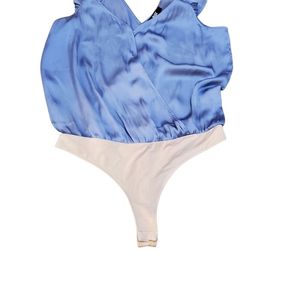 Paige Ruffle Sleeve Bodysuit Top Blouse Lavender Purple V-Neck Medium - Picture 6 of 9